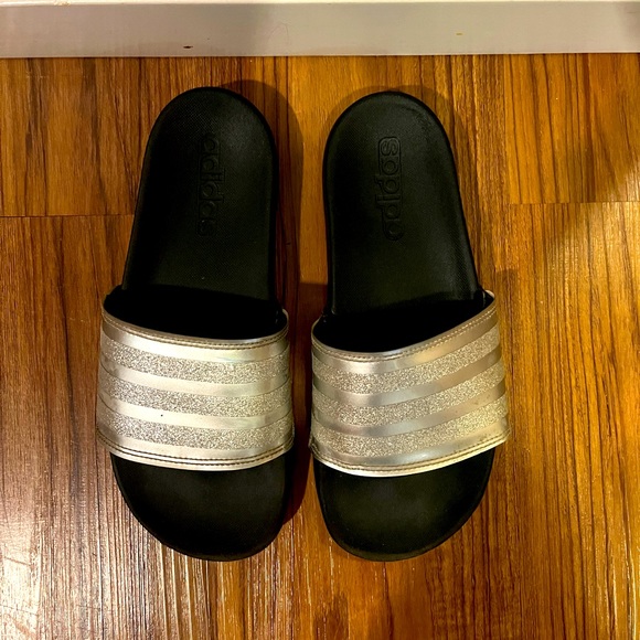 adidas Other - Adidas Adilette comfort slides, size 6
